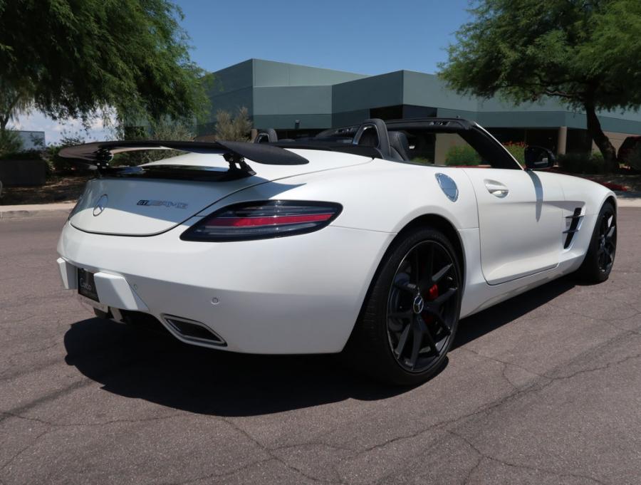  Mercedes-Benz SLS AMG GT Roadster Final Edition (R197) 2015 года  (фото 2 из 74)